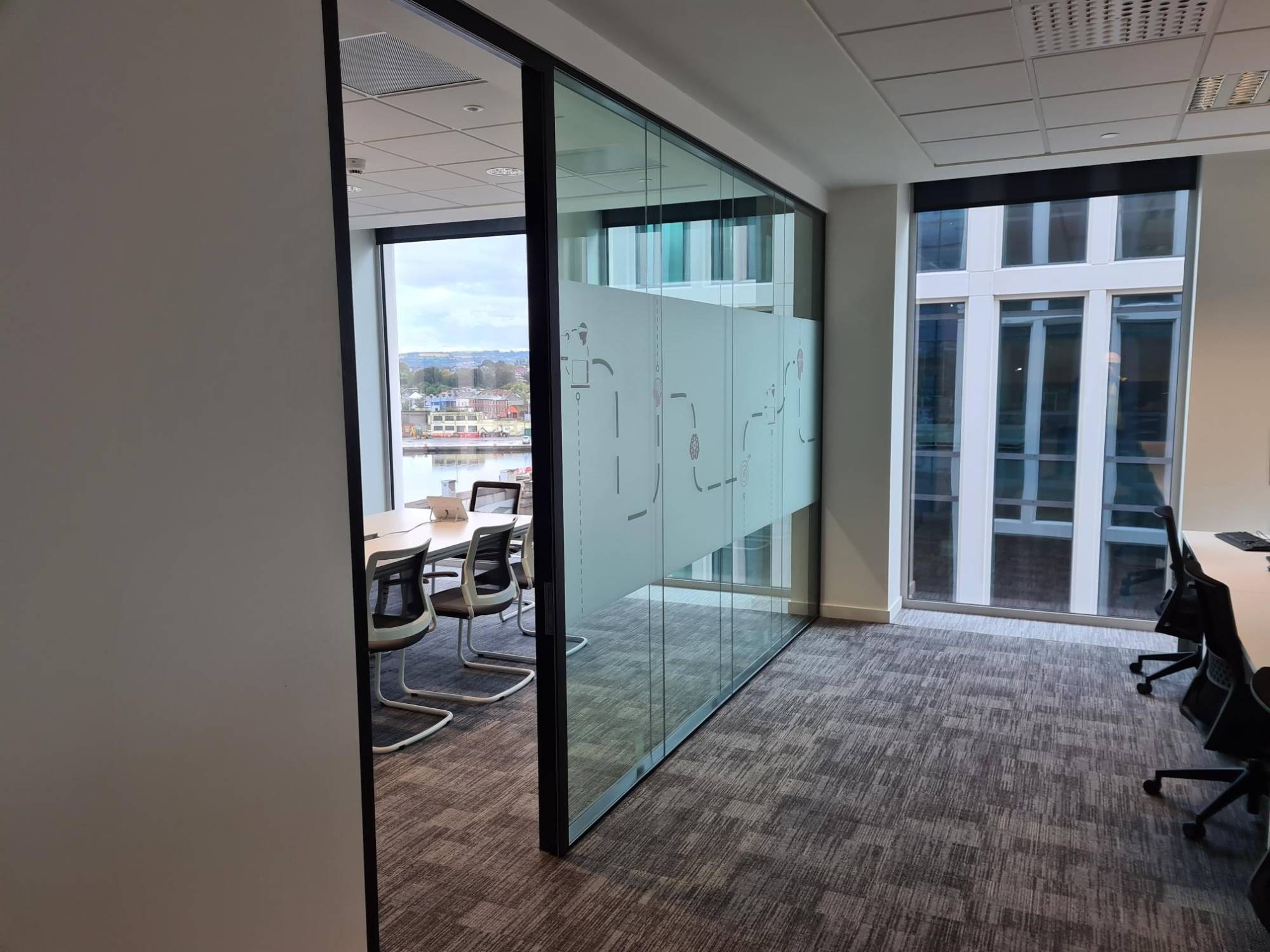 Fire Rated Quartz - FR 30-30 Frameless Double Glazed Partitioning - Fire rated, acoustic, FR30 glass