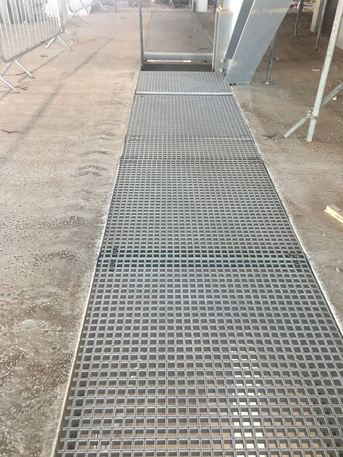 Fibergrate® Riser System - GRP Service Riser