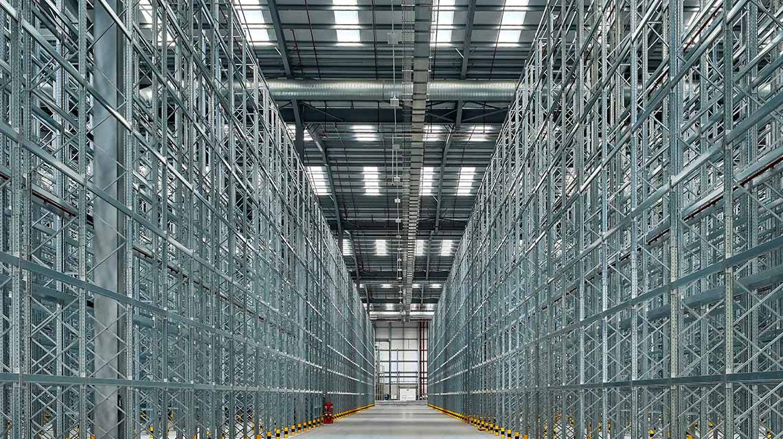 The Range Distribution Centre | Brett Martin Daylight Systems | NBS Source