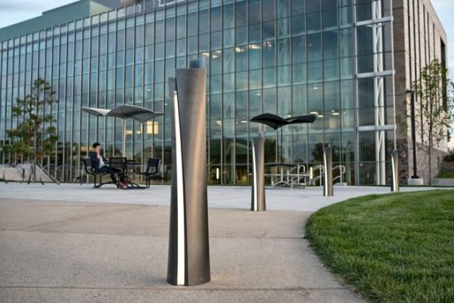 Guide Illuminated Bollard