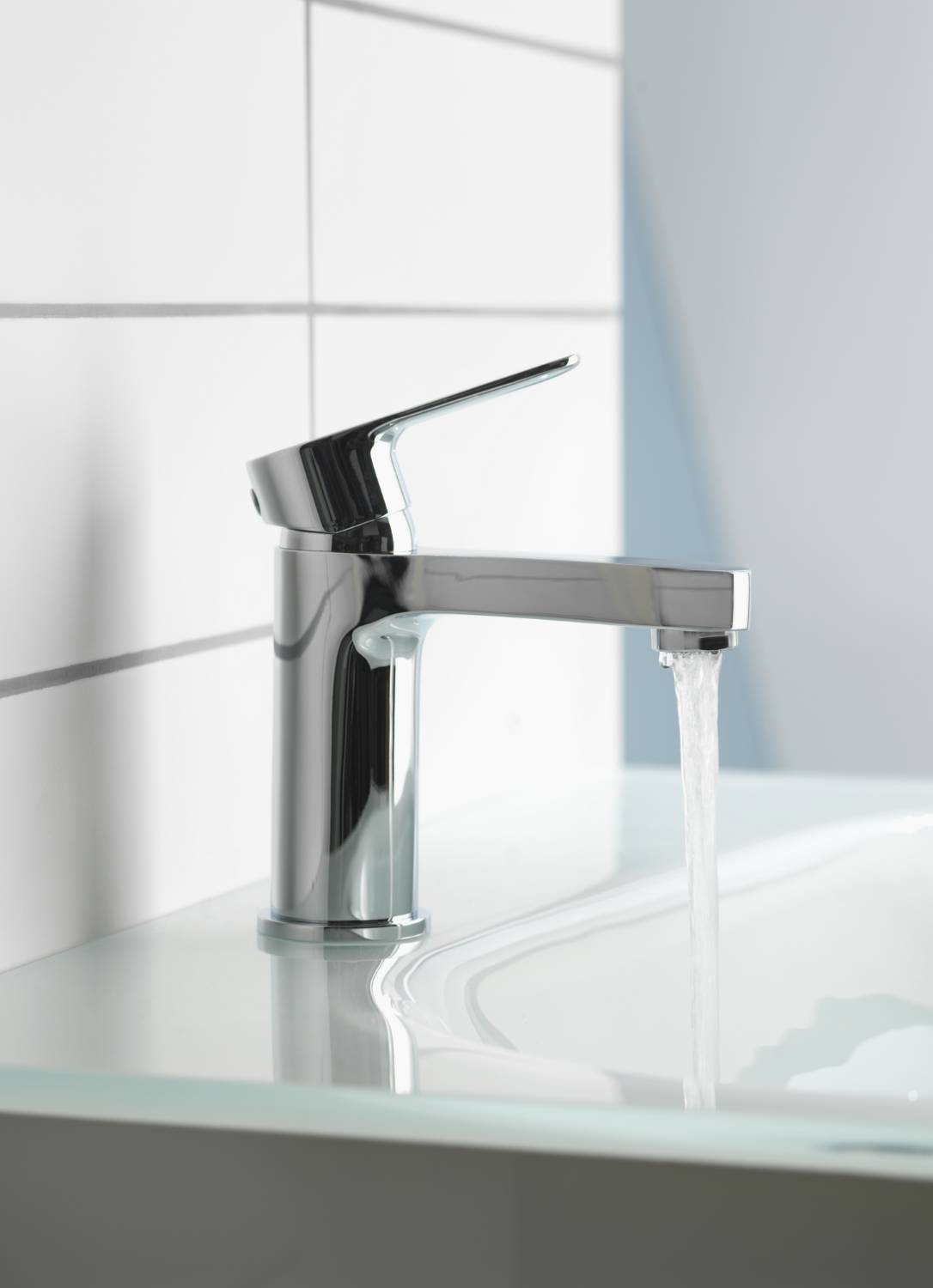 Central Small Pillar Tap