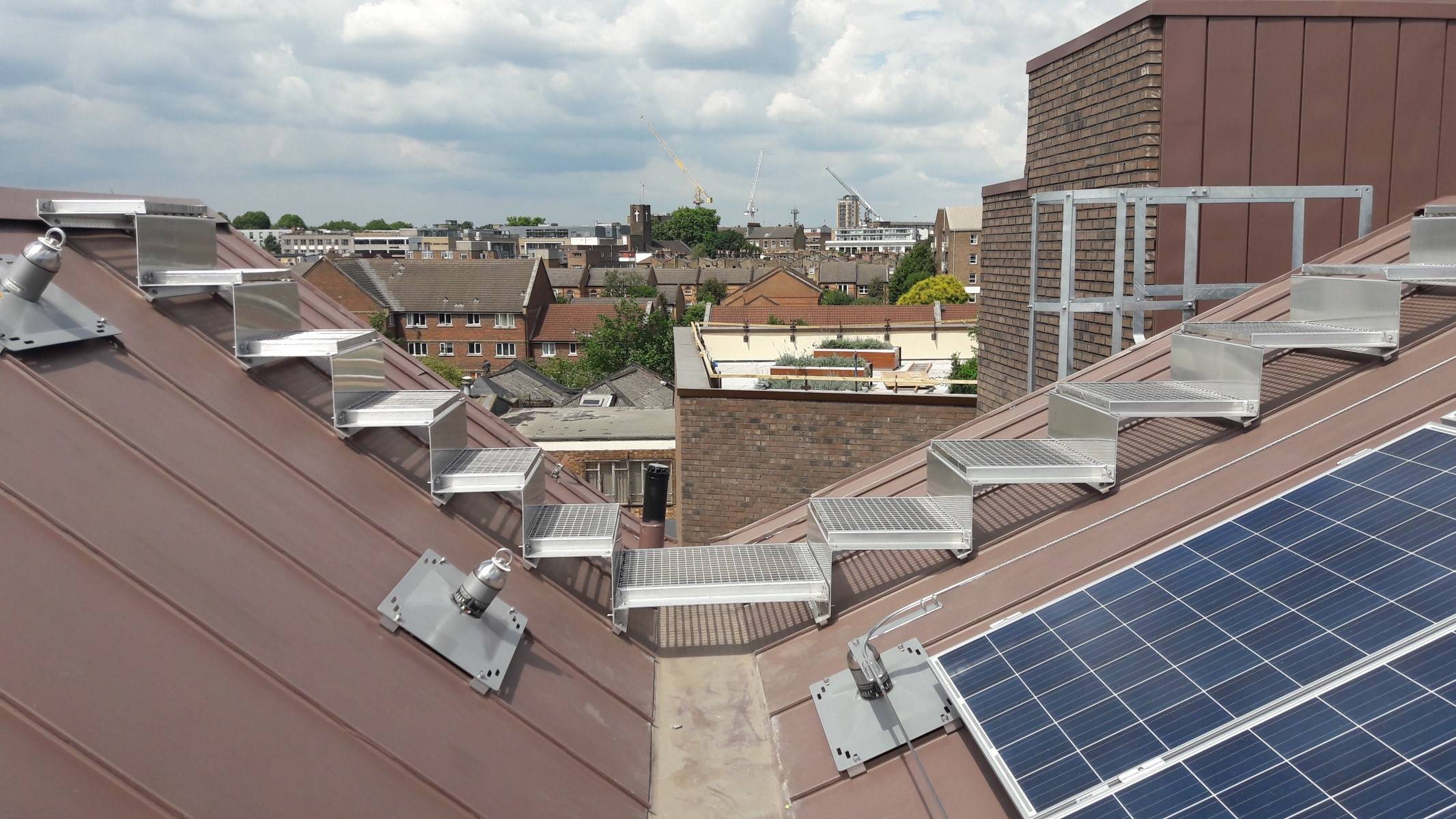 Permanently Fixed Roof Ladder System - Ascent Aluminium Walkway Steps For Roofing