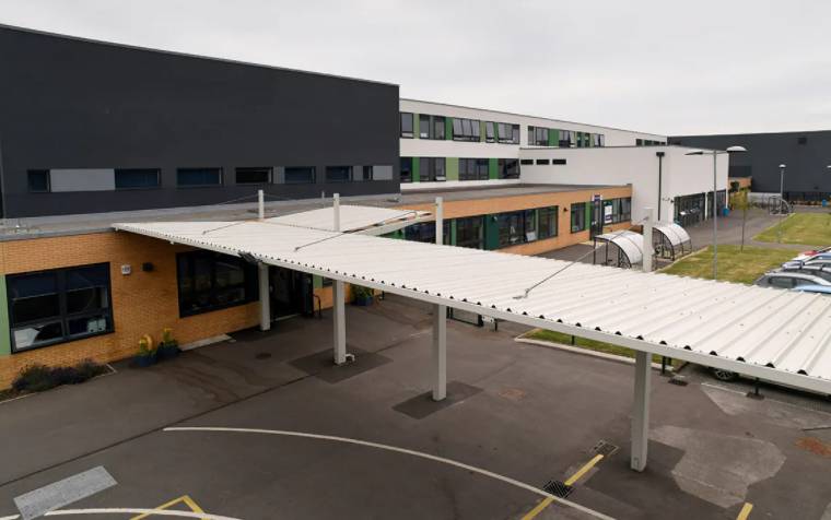 Edinburgh Canopy - Gullwing canopy