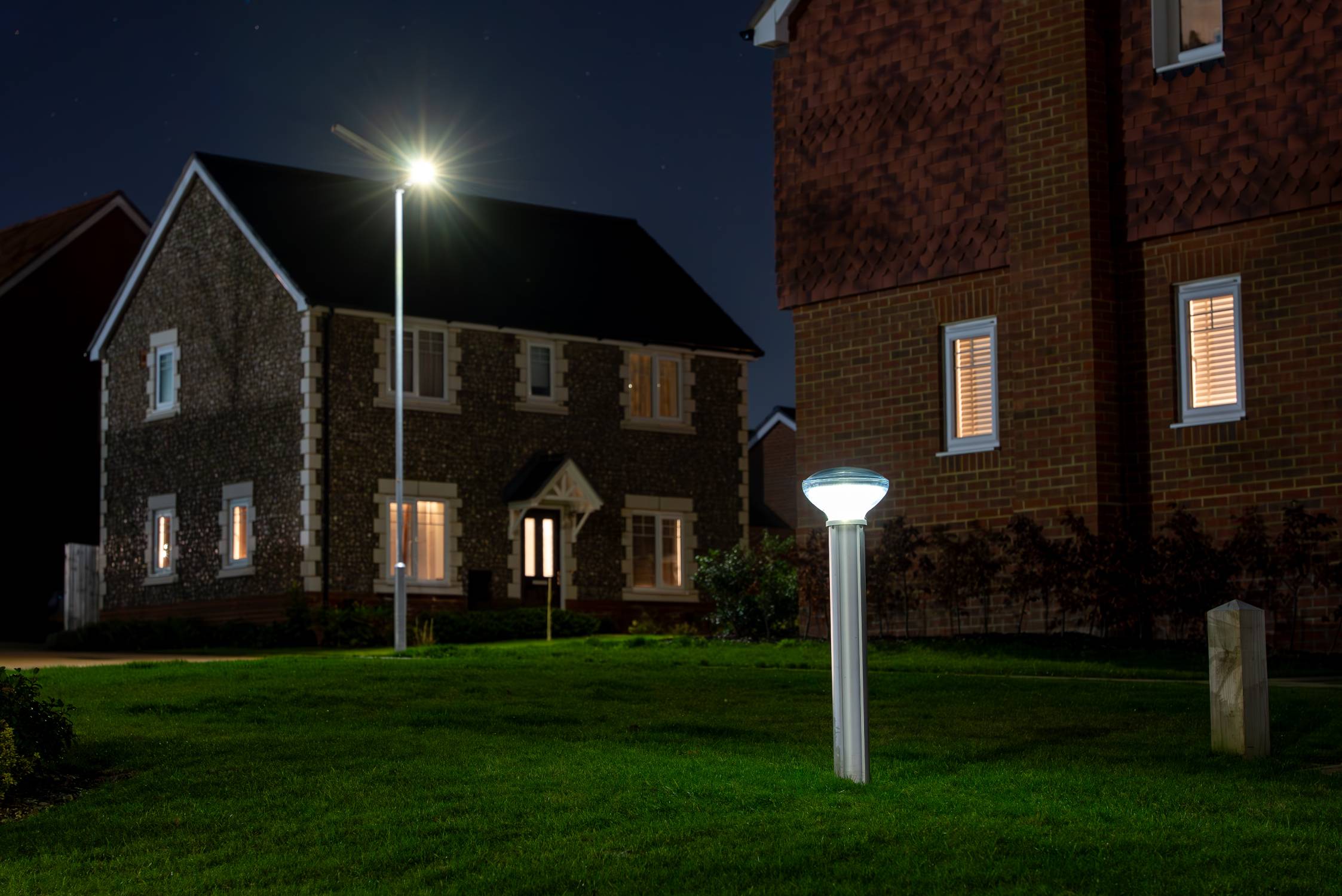 ST Solar Lighting Bollard