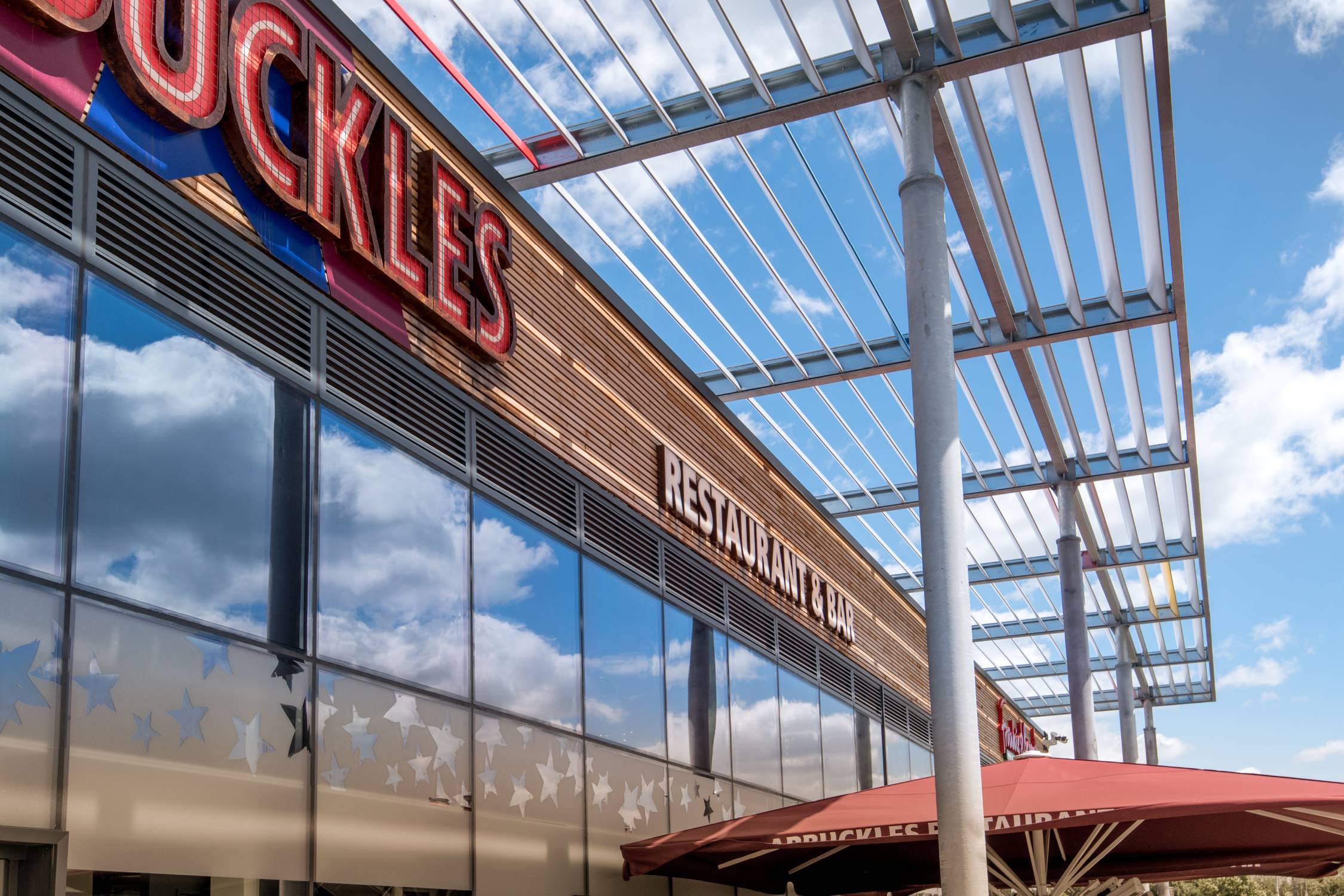 CS Airfoil® Fixed Solar Shading - Brise-soleil