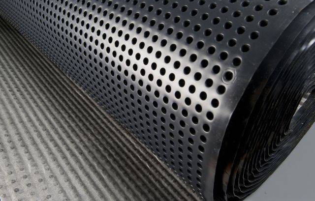 Externally Applied Drainage Membrane - Newton HydroBond 410 GeoDrain - Externally Applied Drainage Membrane