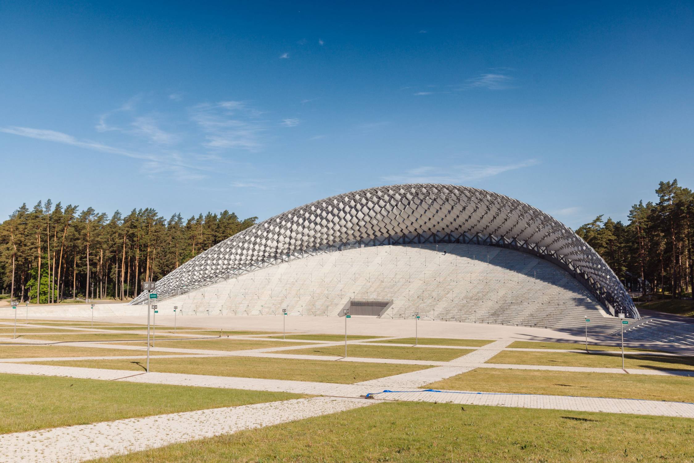 Riga Wood birch plywood 3D acoustic shields ensure excellent acoustics ...
