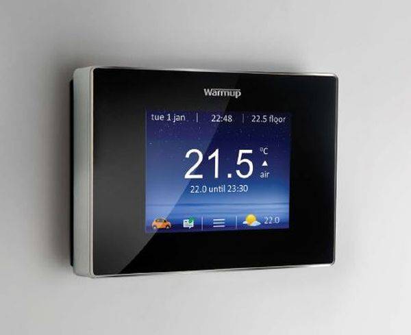 4iE™ Smart WiFi Thermostat