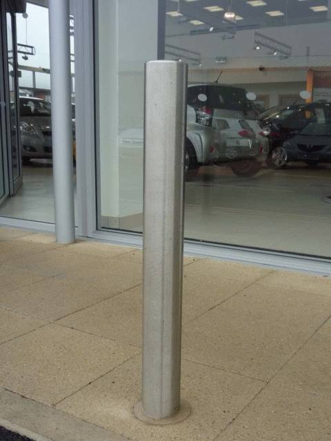 Plain Stainless Steel Bollards