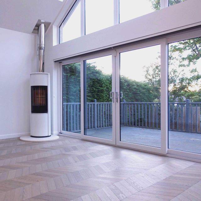 Oak Engineered Wood Flooring, UV Oiled, 60° Chevron Parquet