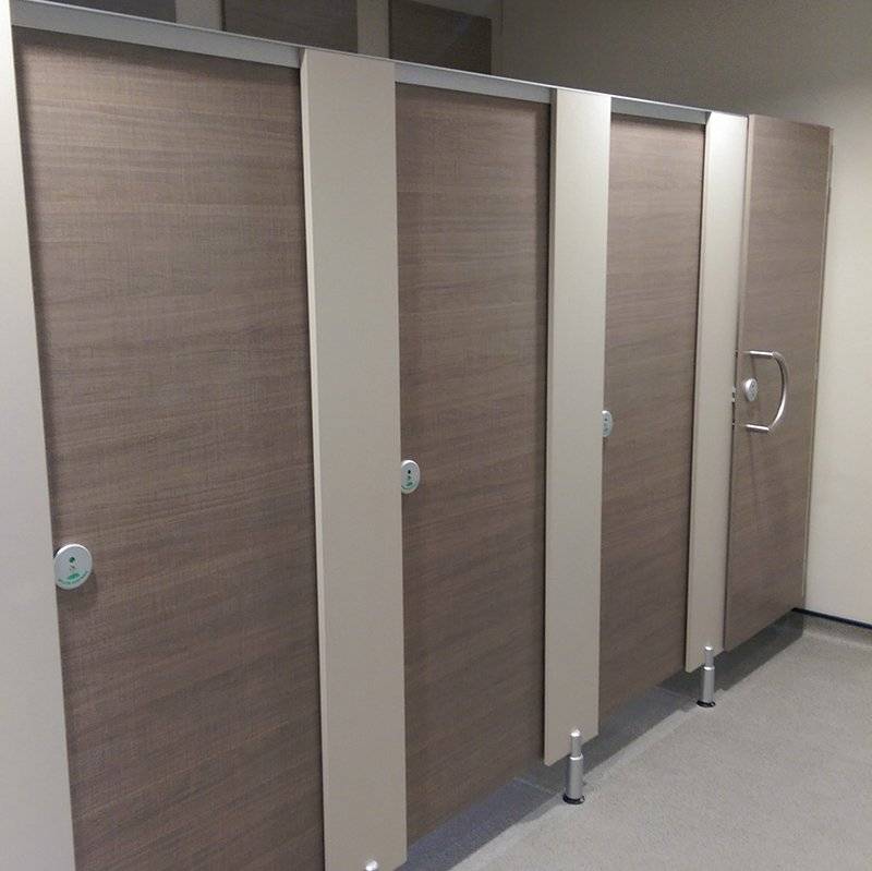 Q18 - CUBICLES - 18mm WC Cubicle System