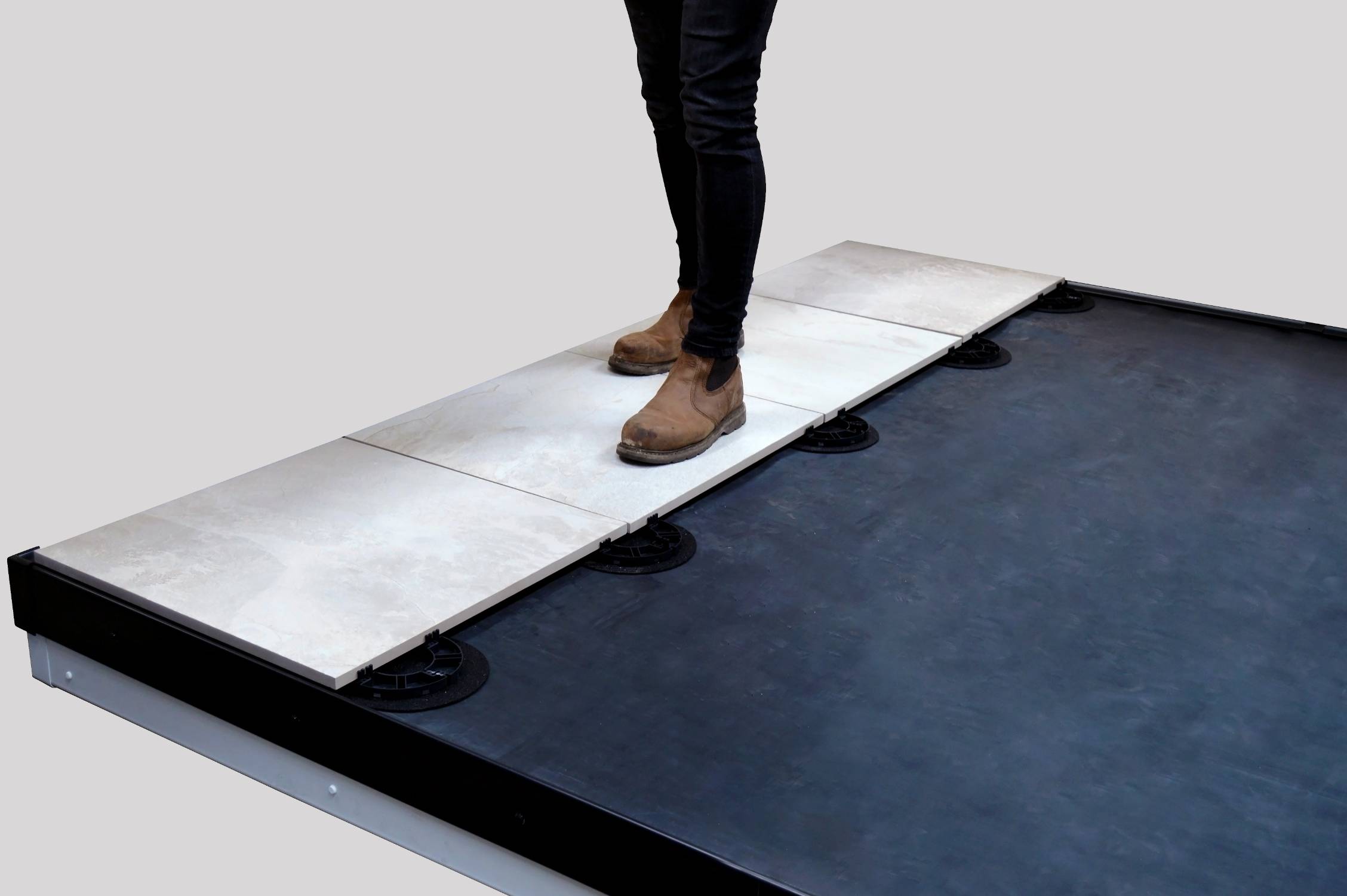 Pedeck Liberty Porcelain - Raised Floor Platform