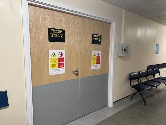 enviro-Sign® - Illuminated X-Ray Warning Sign