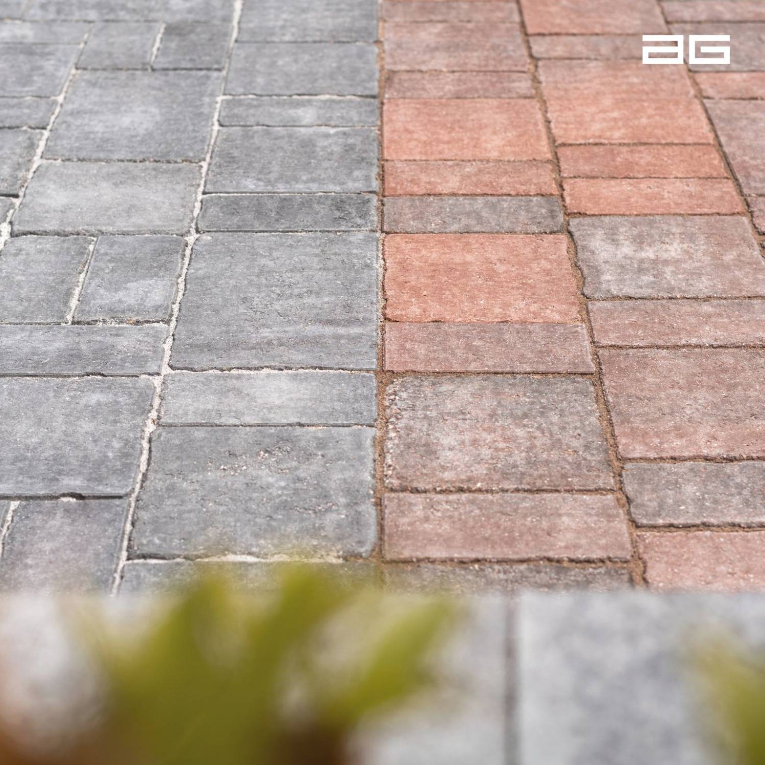 HomePave Cobble  - Smooth and Cobble style paving 