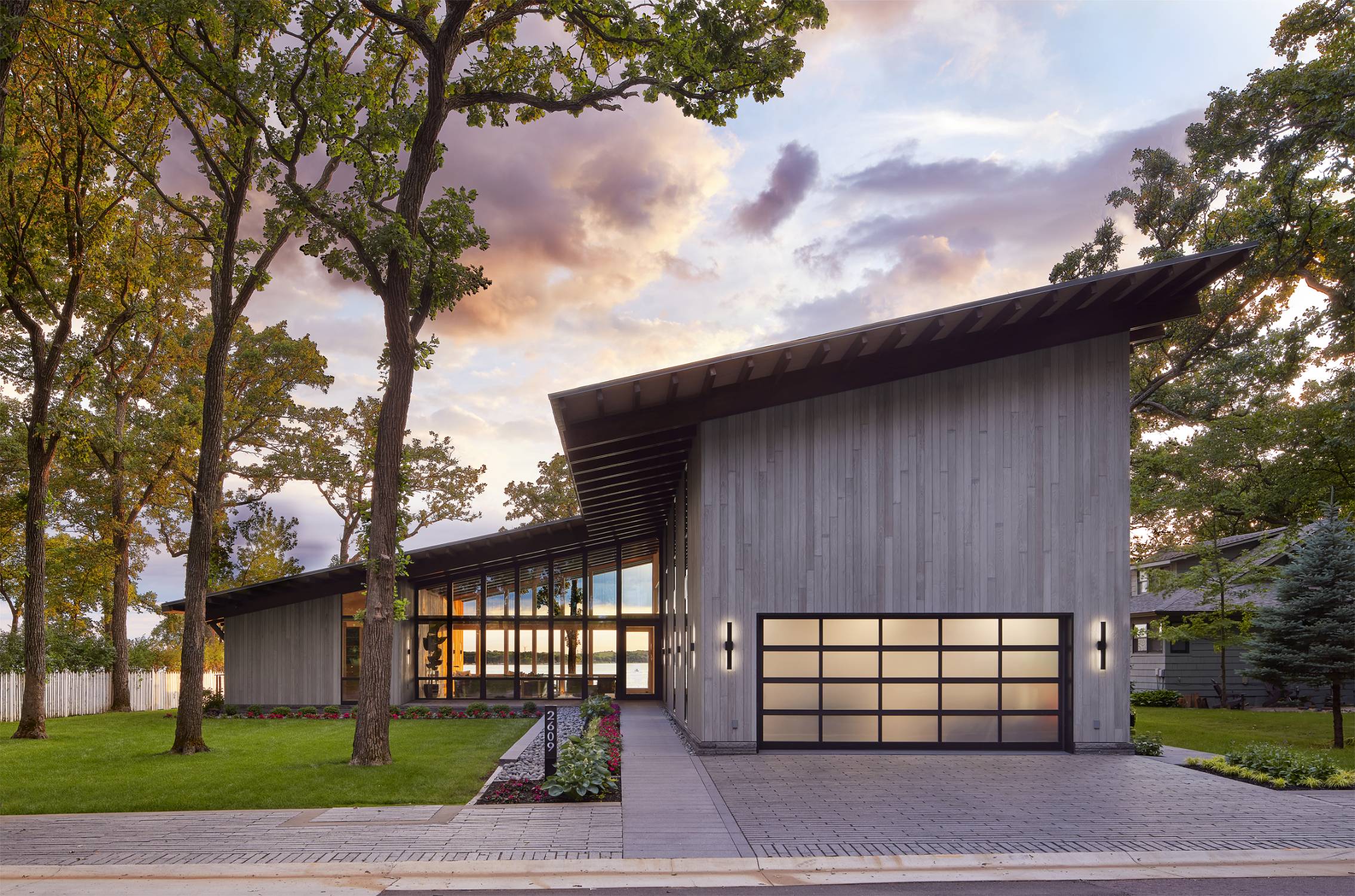 Elegant Lake House Featuring Shou Sugi Ban Charred Accoya Cladding ...