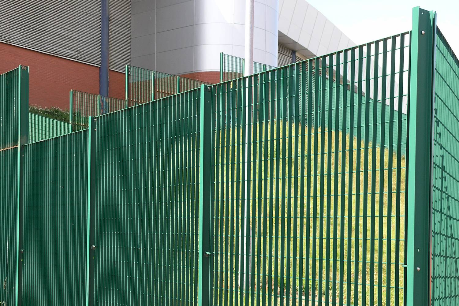 HS Grating Fencing - High security steel protective barrier