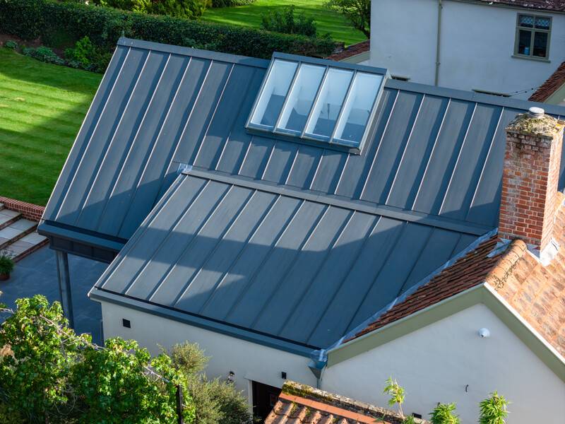 Catnic Urban standing seam roofing system - Snap lock