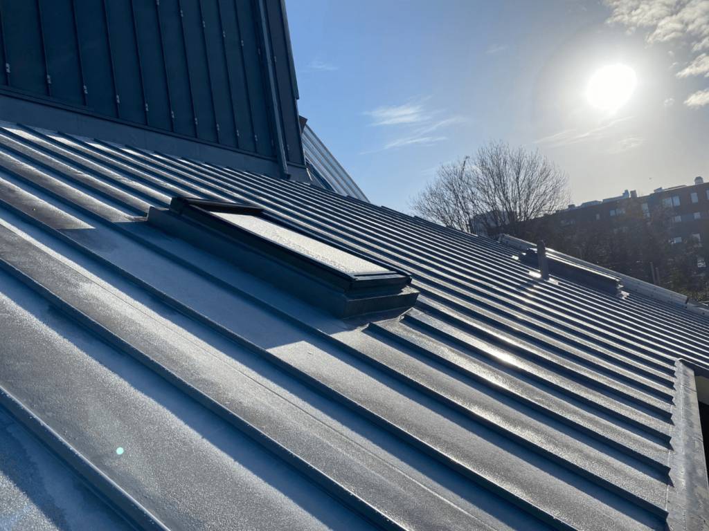 Fully Adhered Single Ply Warm Roof System - IKO Armourplan PSG - 20/25 Year Guarantee