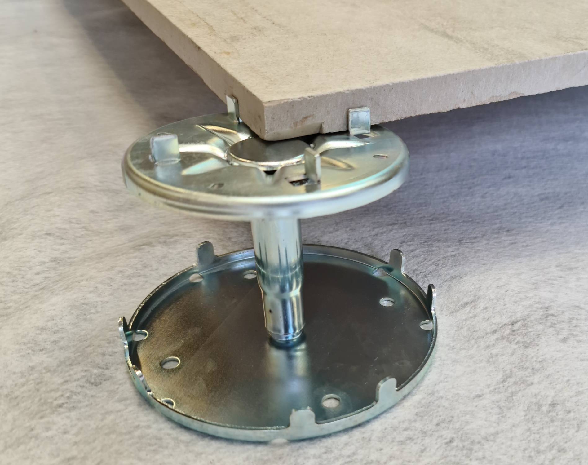 Adjustable Pedestal for Paving - WB MetalPad P