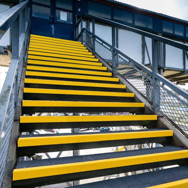 Anti Slip GRP Heavy Duty Stair Tread Covers