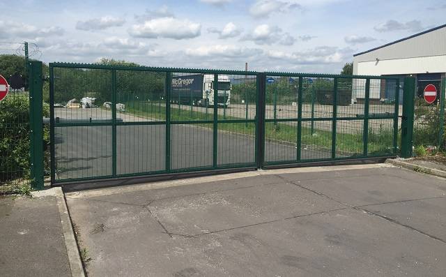 B300 Automated Swing Gate