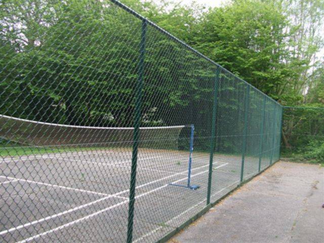 Tubular Tennis Court Surround