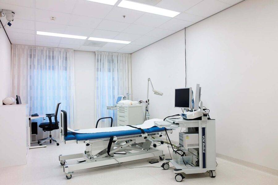 Humancare Sinfonia - Hygiene tile - Hygienic Suspended Ceiling System