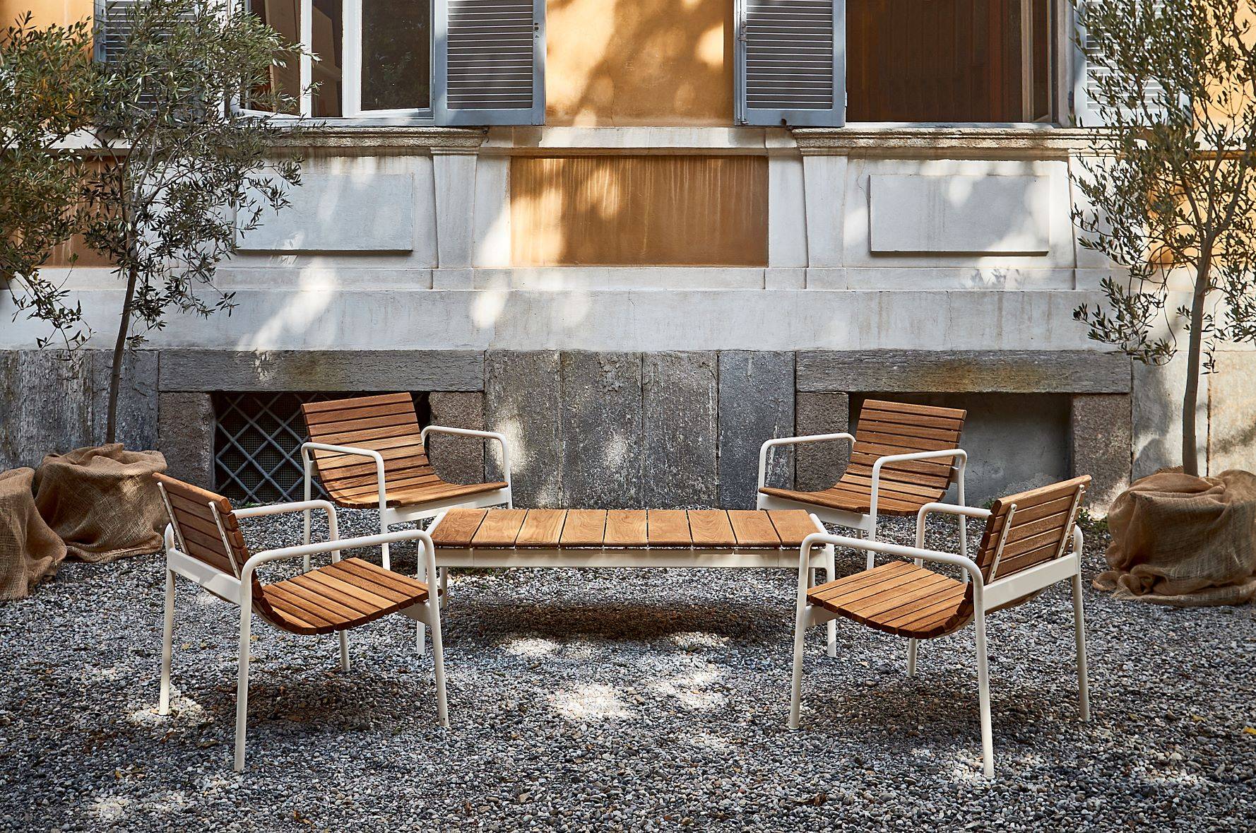 KINN Table