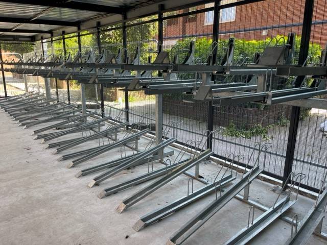 Double Decker Plus (Gas Assisted) - Cycle Rack