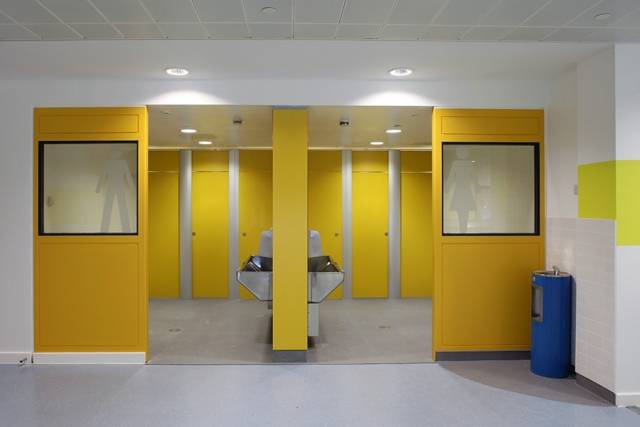 Intermezzo Toilet Cubicles - Toilet or changing cubicle