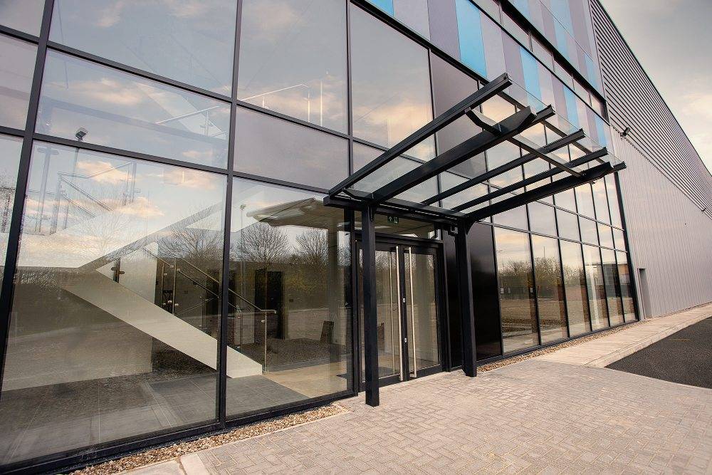 Motiva Entrada™ - Straight Roof Polycarbonate Canopy - Entrance Canopy