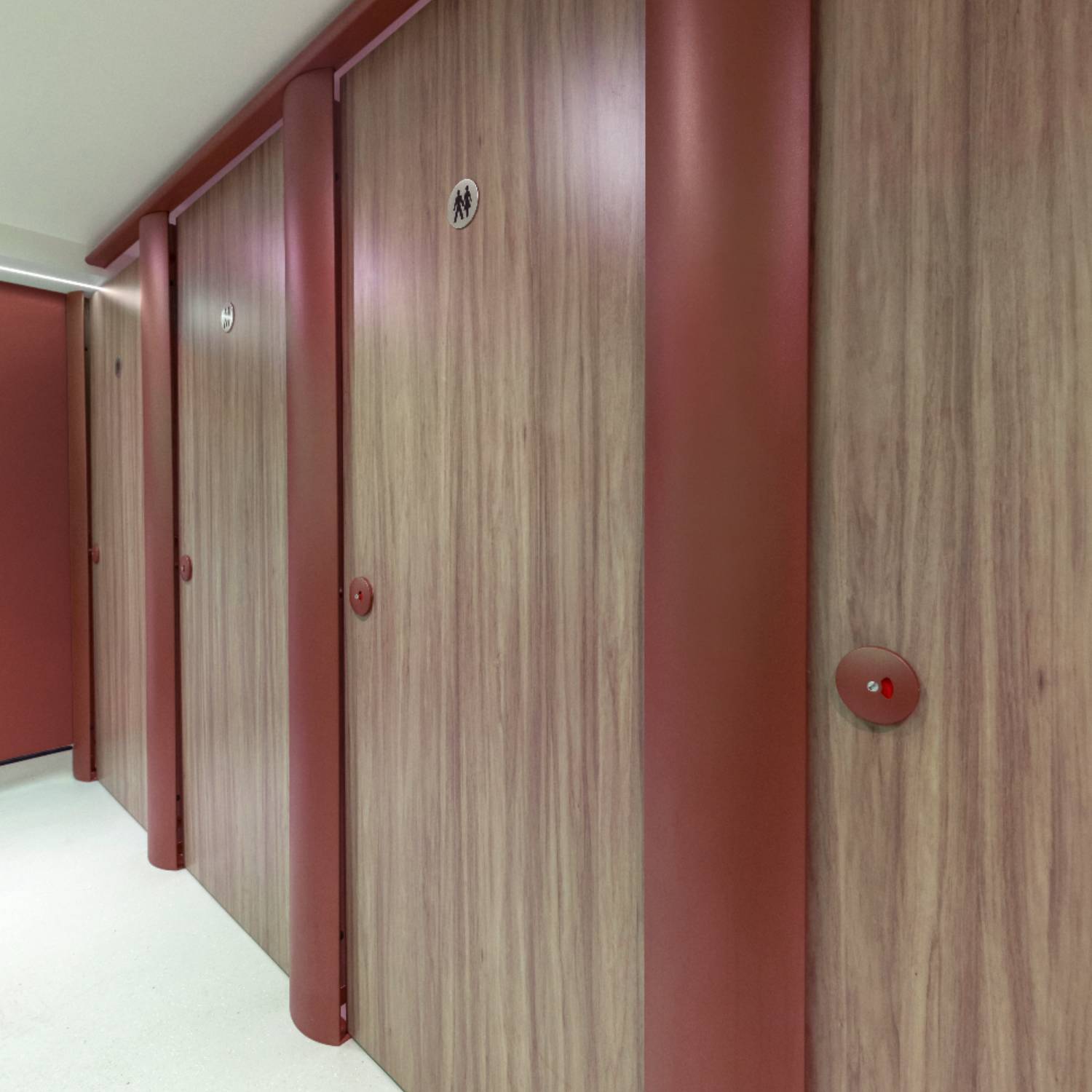 Curve Toilet Cubicles