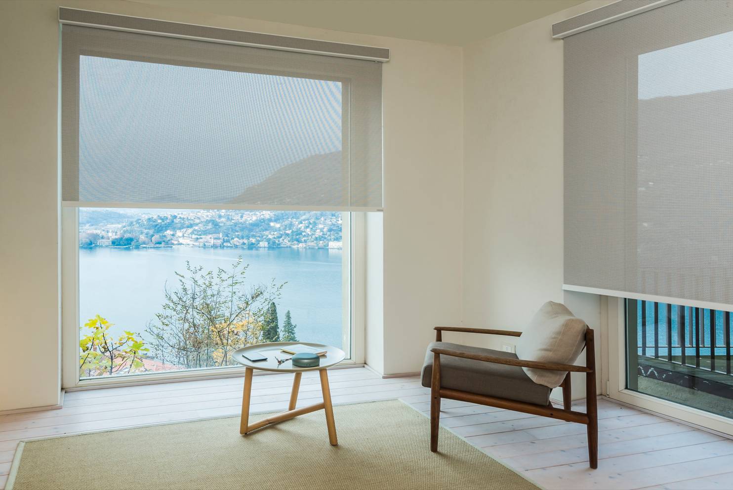 Q-BOX Roller Blinds