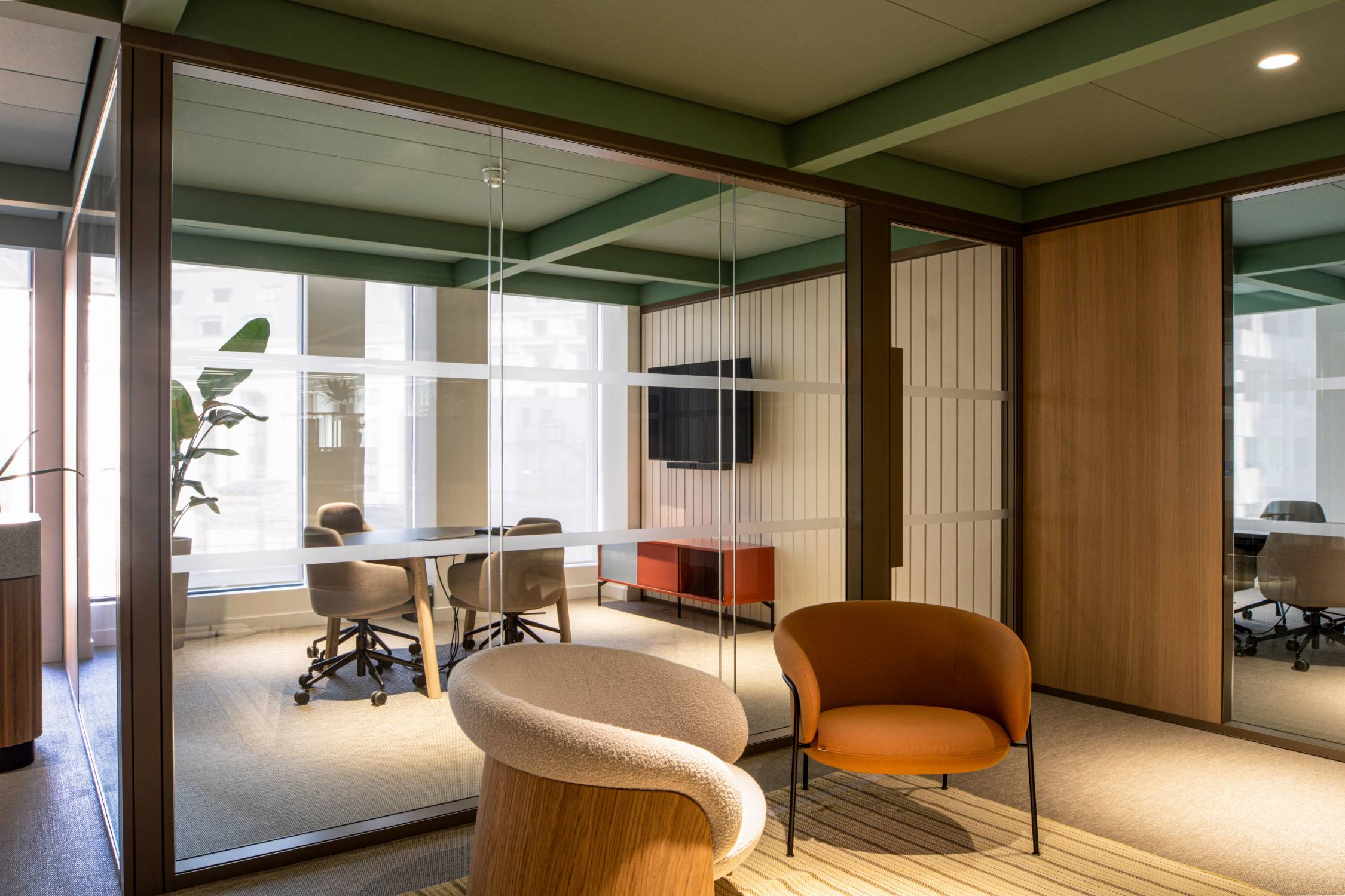 Parallel 125 Double Glazed 125mm Glass Partition System