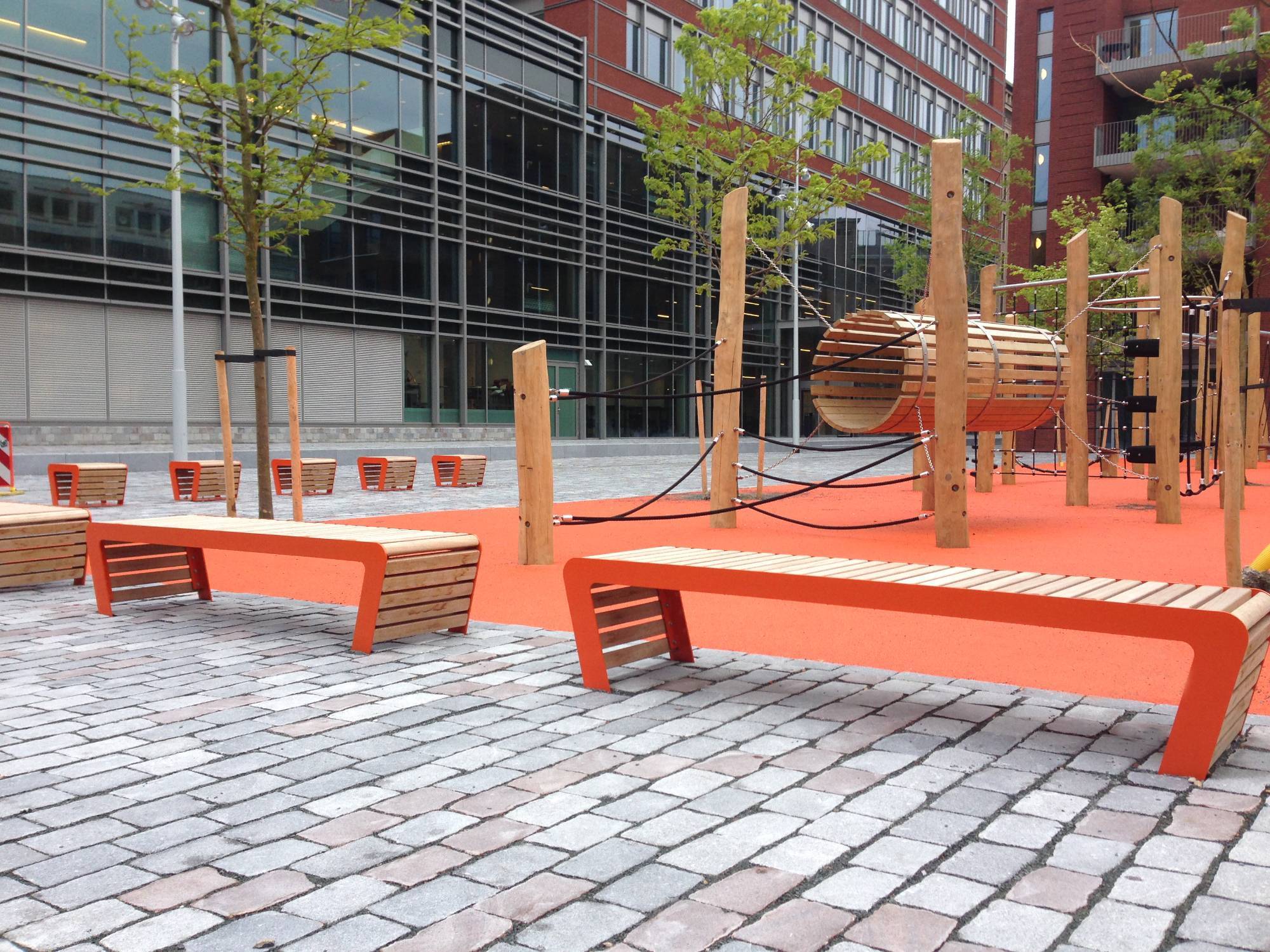 FalcoLinea Seat - Seat and Bench