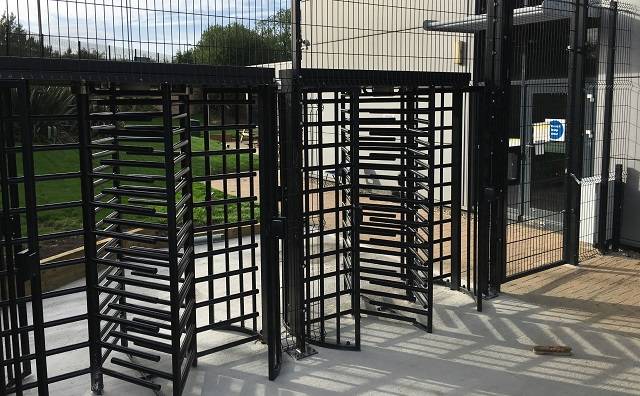 Full Height Turnstiles B700