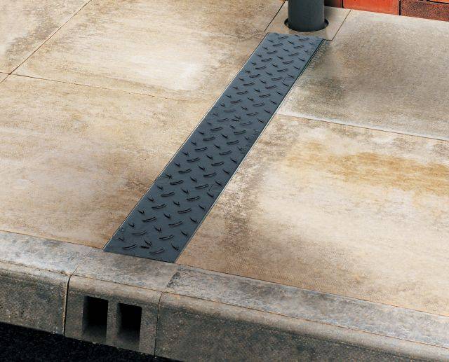 ACO MultiDrain M100D Channel Footpath Drainage