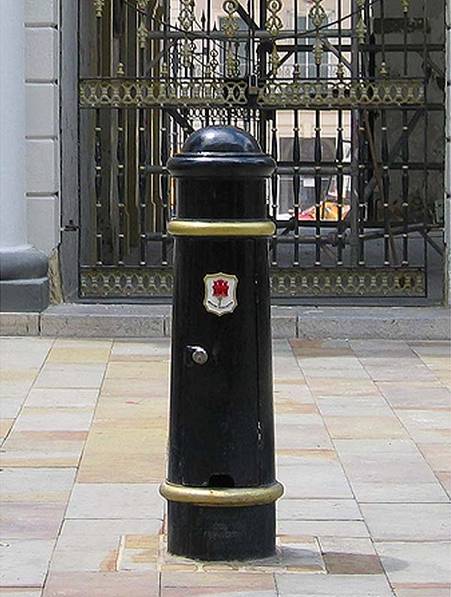 Cannon Service Bollard