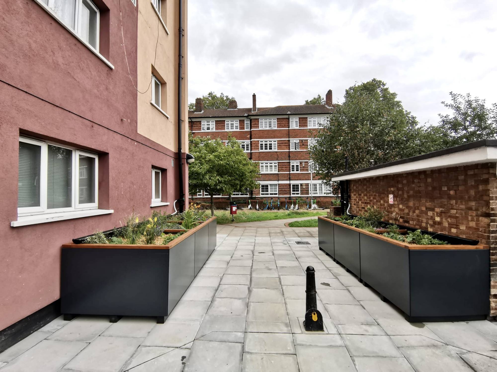 AquaPlanter - Sustainable Drainage Systems (SuDS) Planters (Steel)