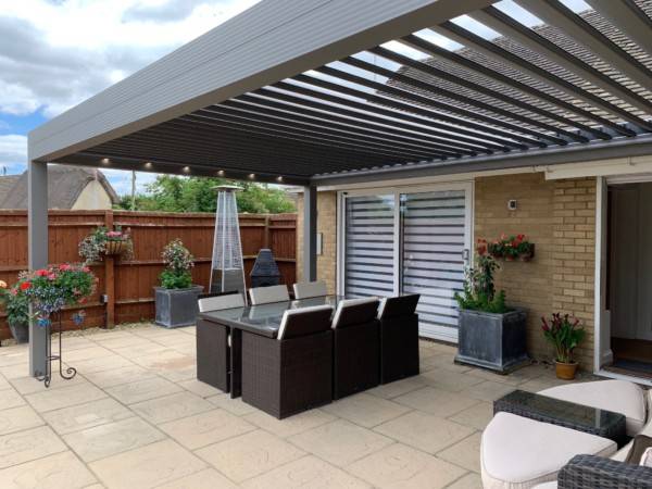 Bioclimatic Pergola - Louvred Canopy - Lanai Iris - Twist - Bioclimatic Pergola
