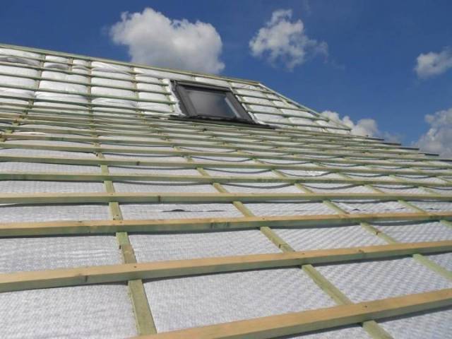 Aluthermo RoofReflex® - Insulated Breather Underlay Membrane