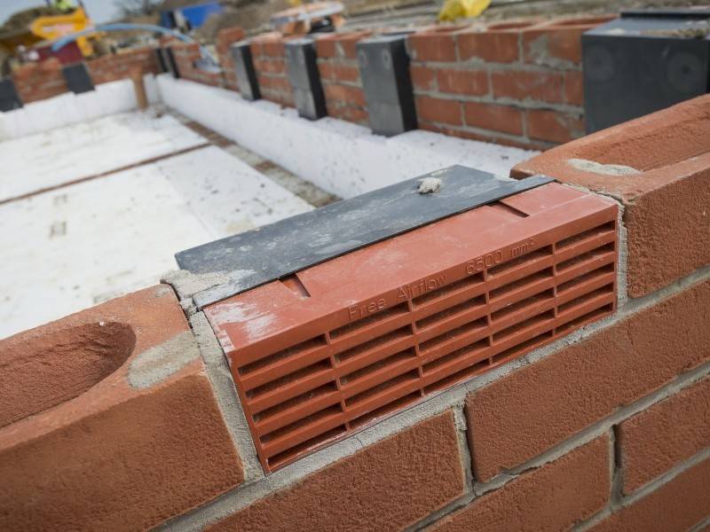 Air Brick and Adjustable Cavity Vent