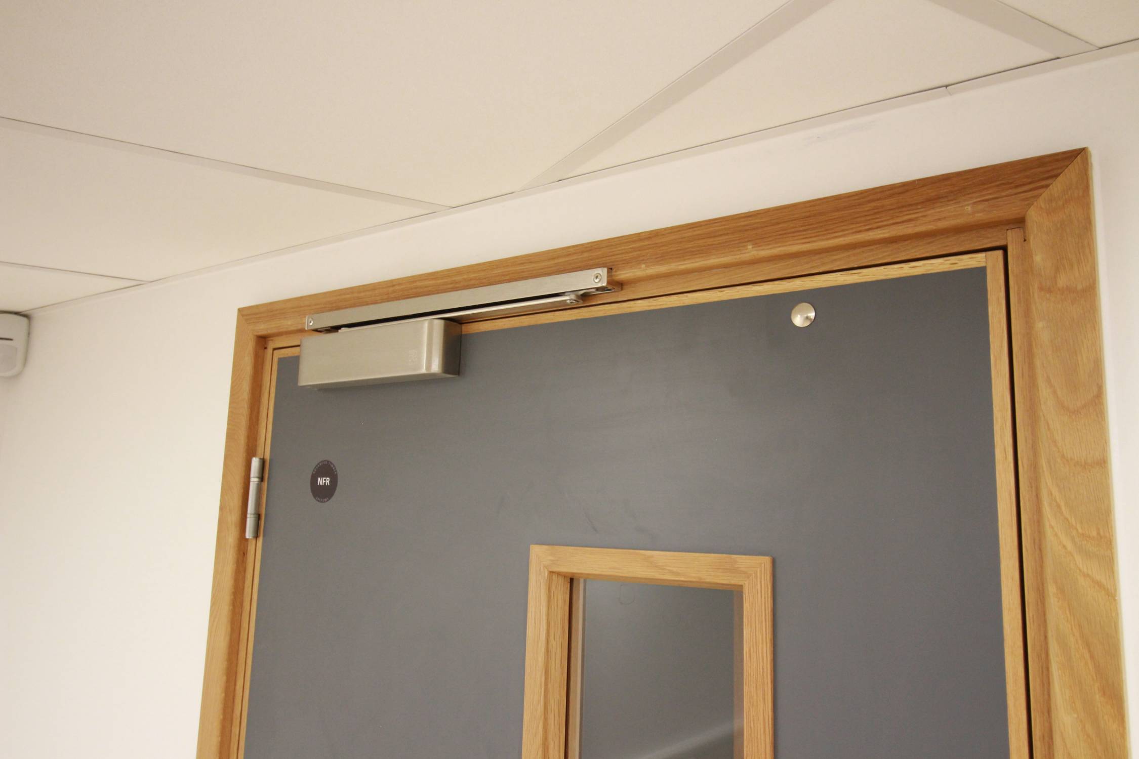 Laminated Single Doorset 