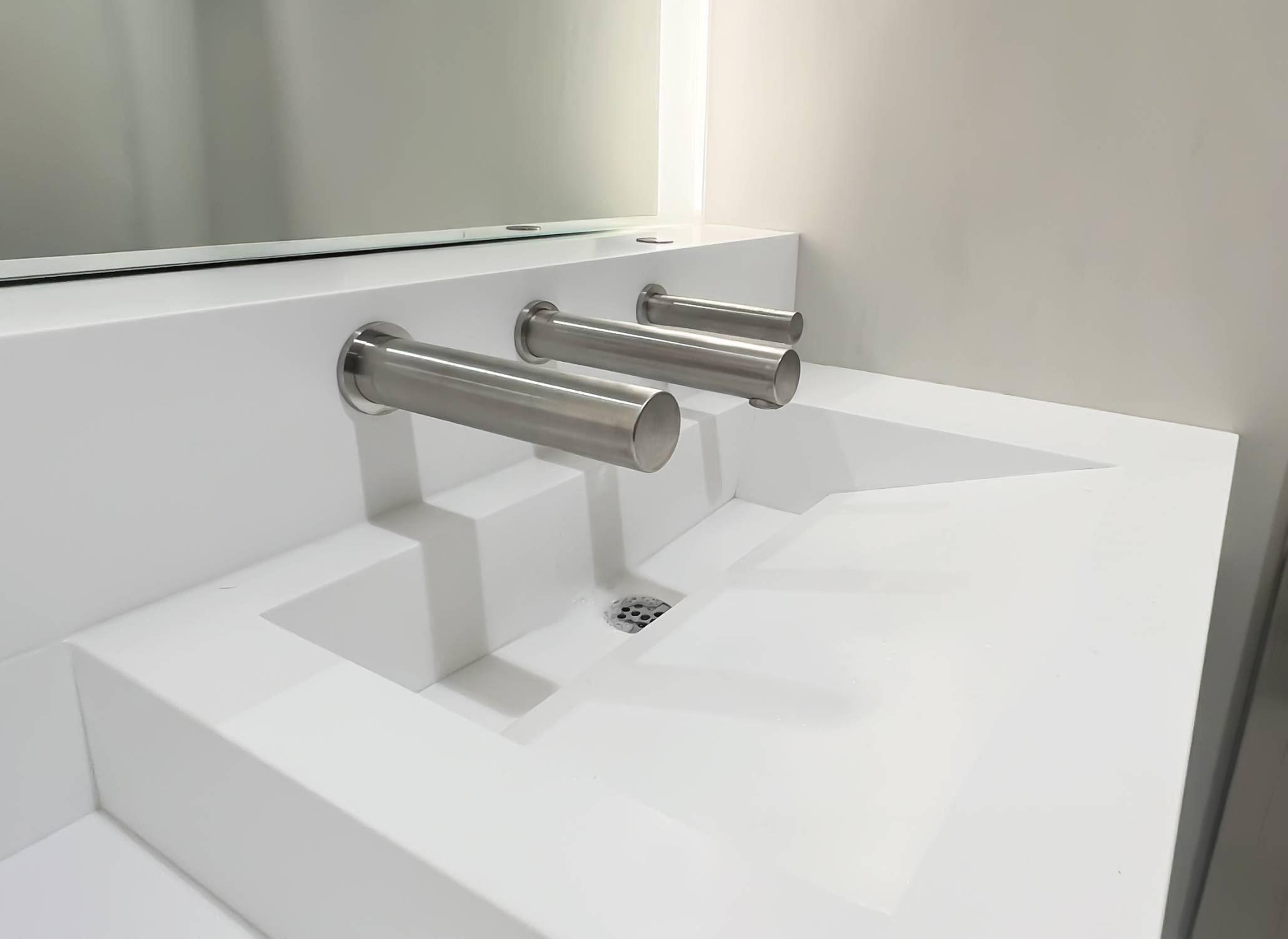 Tubular Trio Stainless Steel AISI 316 - Soap Dispenser, Faucet and Hand Dryer