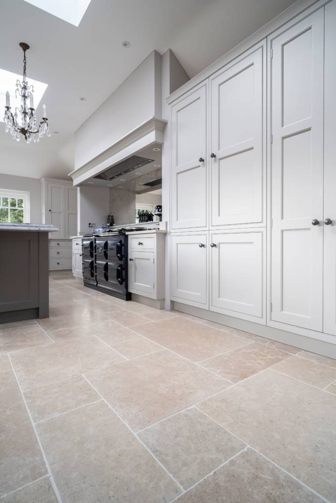 La Roche Interior Limestone (Honed & Brushed, Tumbled) - Natural stone flooring