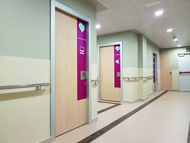 Visible Frame Soleco Metal Door Frames for Timber Doors