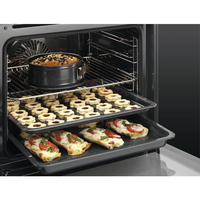 6000 STEAMBAKE PYROLYTIC SELF CLEAN OVEN - BPK355061M