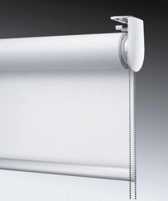 Roller Blind - Chain Operated - Heavy Duty - Silent Gliss SG 4840