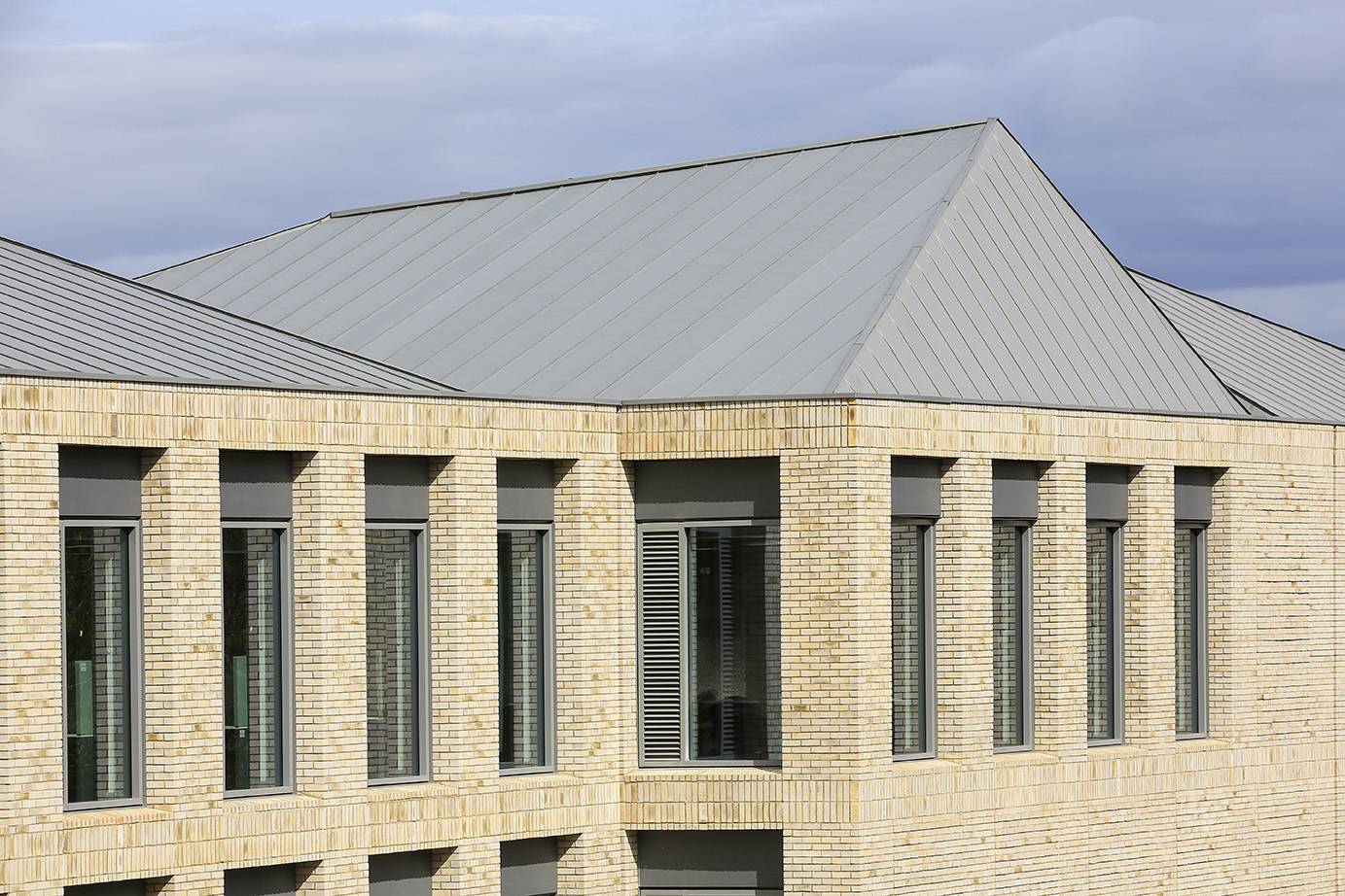 VMZINC Standing Seam Roofing - Standing Seam Roof On Plywood (Cold, Vented)