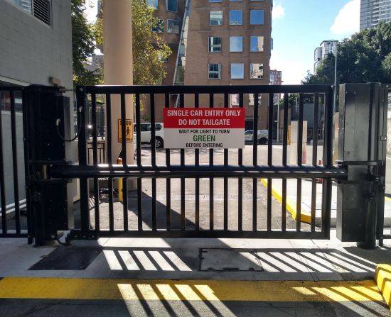 IWA 14 HVM Terra 180° Hinged Gate – 7.2 t At 30 mph - Anti Terrorist Hinged Gate